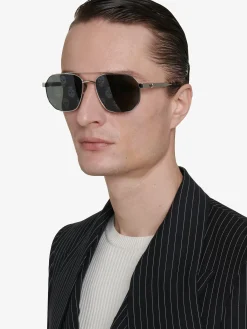 Men's Floating Skull Metal Caravan Sunglasses in >Alexander McQueen Shop