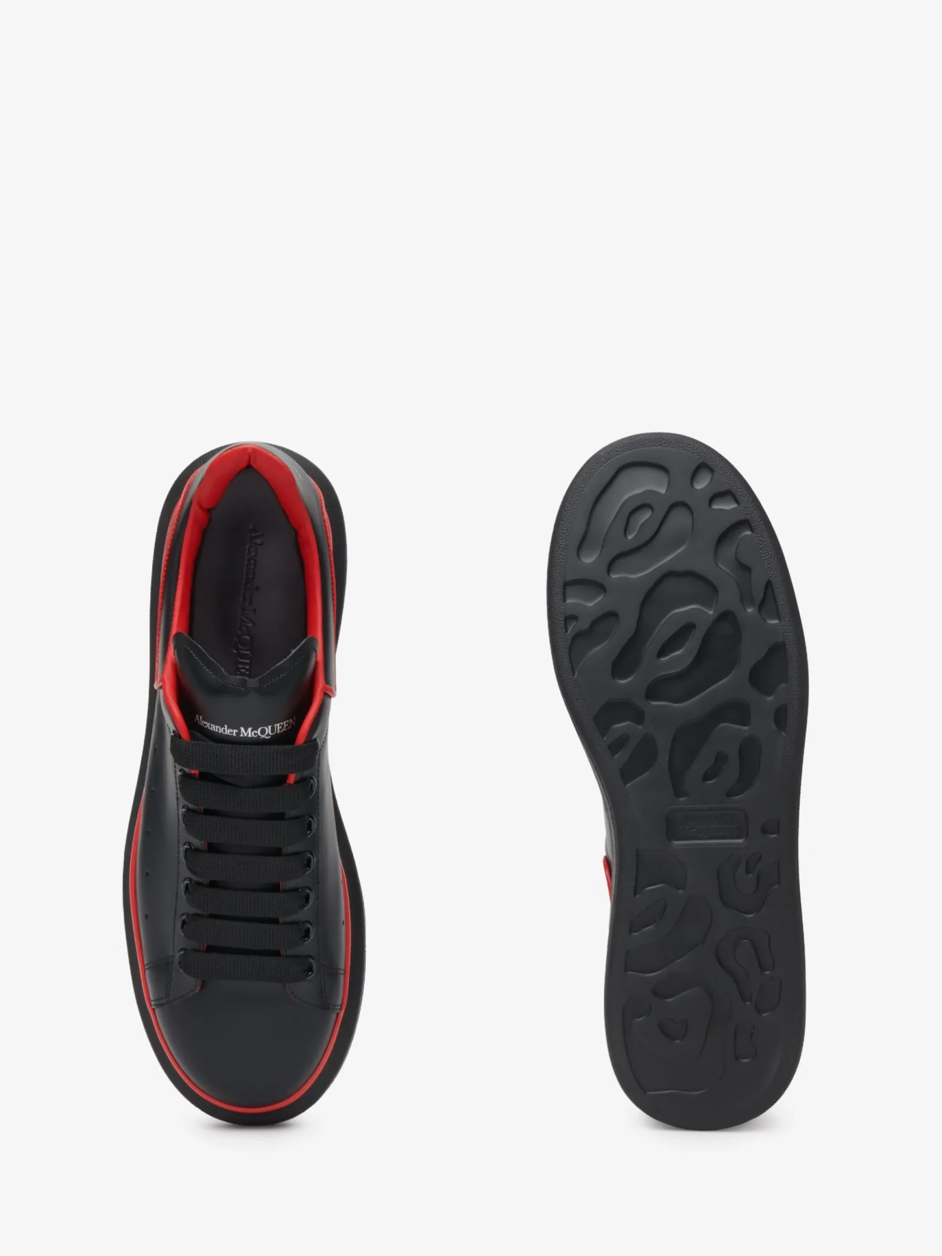 Men's Oversized Sneaker in >Alexander McQueen Store