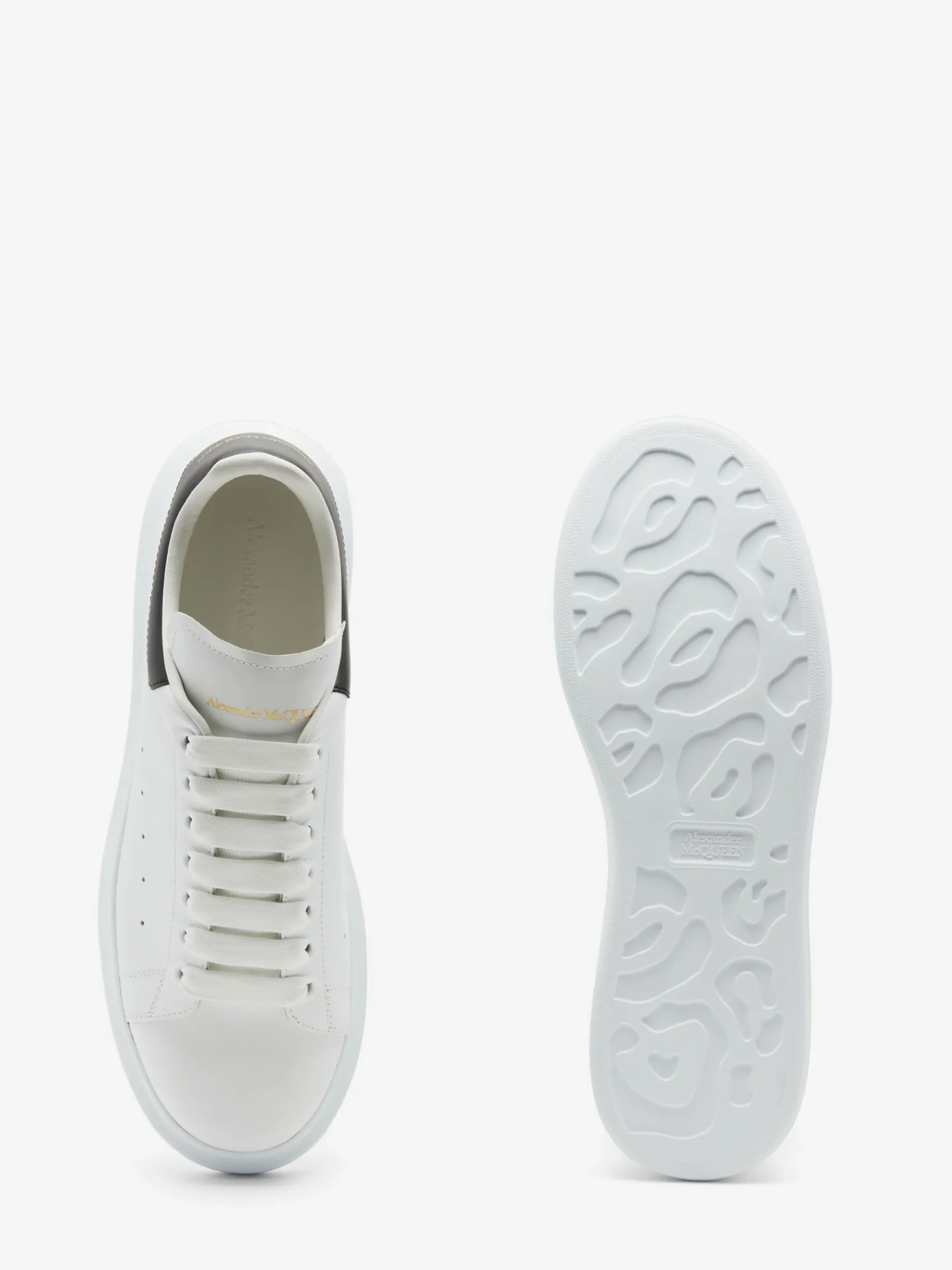 Men's Oversized Sneaker in >Alexander McQueen Online