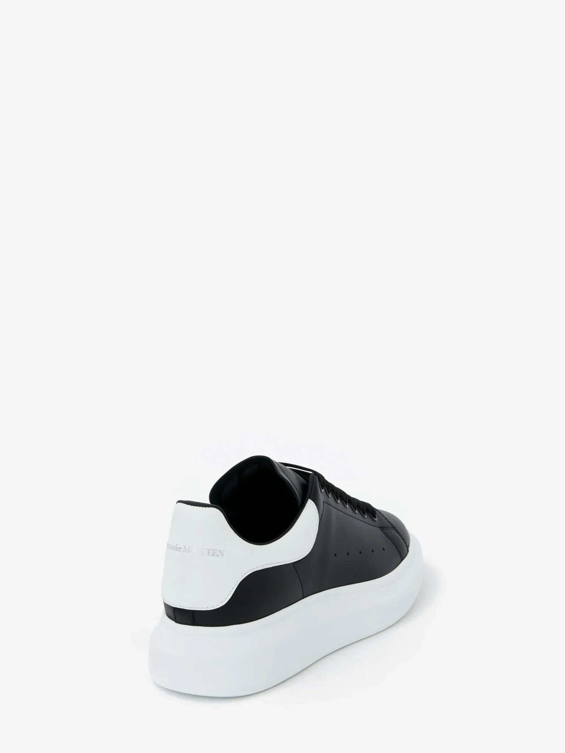 Men's Oversized Sneaker in >Alexander McQueen Flash Sale