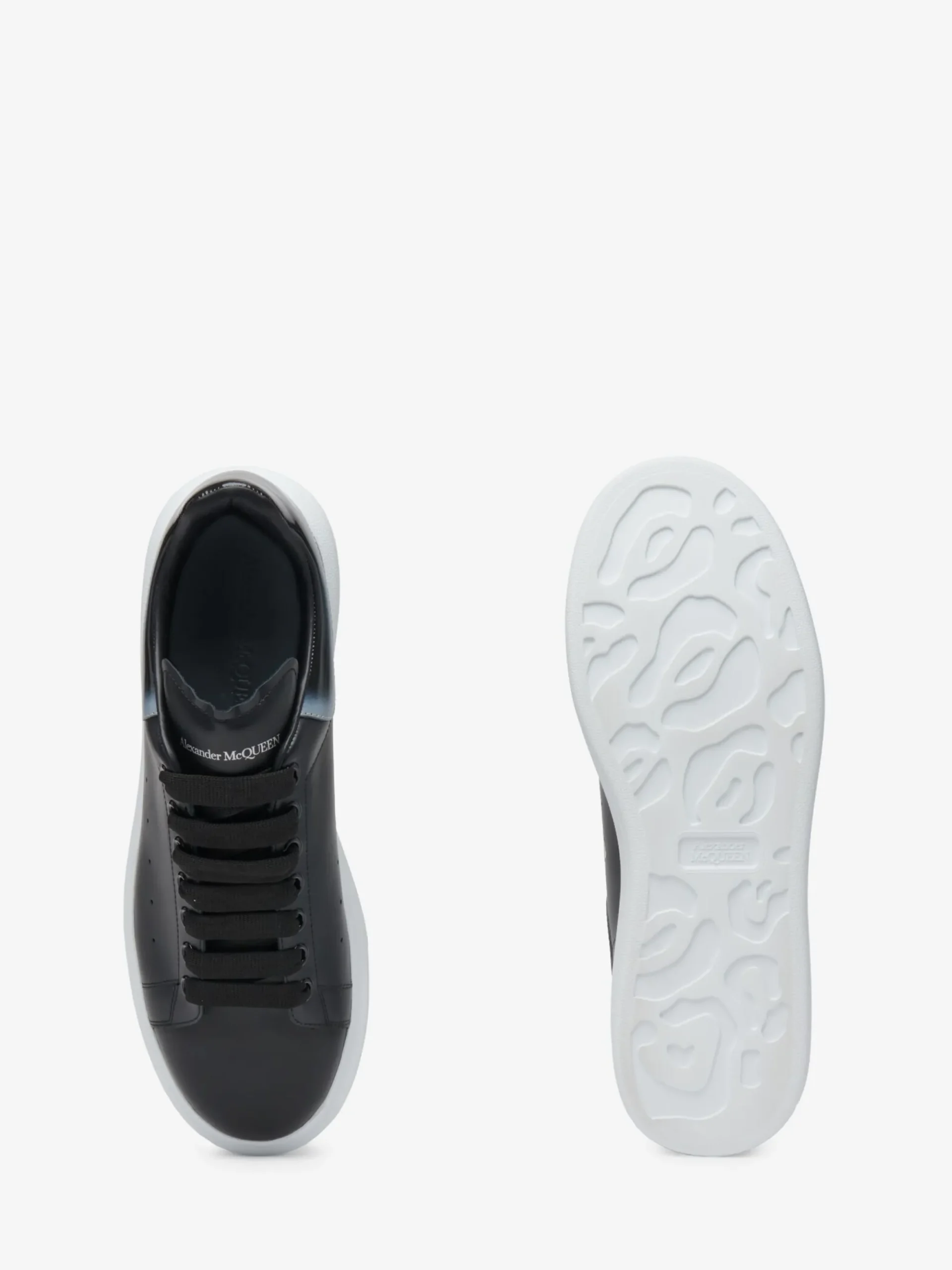 Men's Oversized Sneaker in >Alexander McQueen Online
