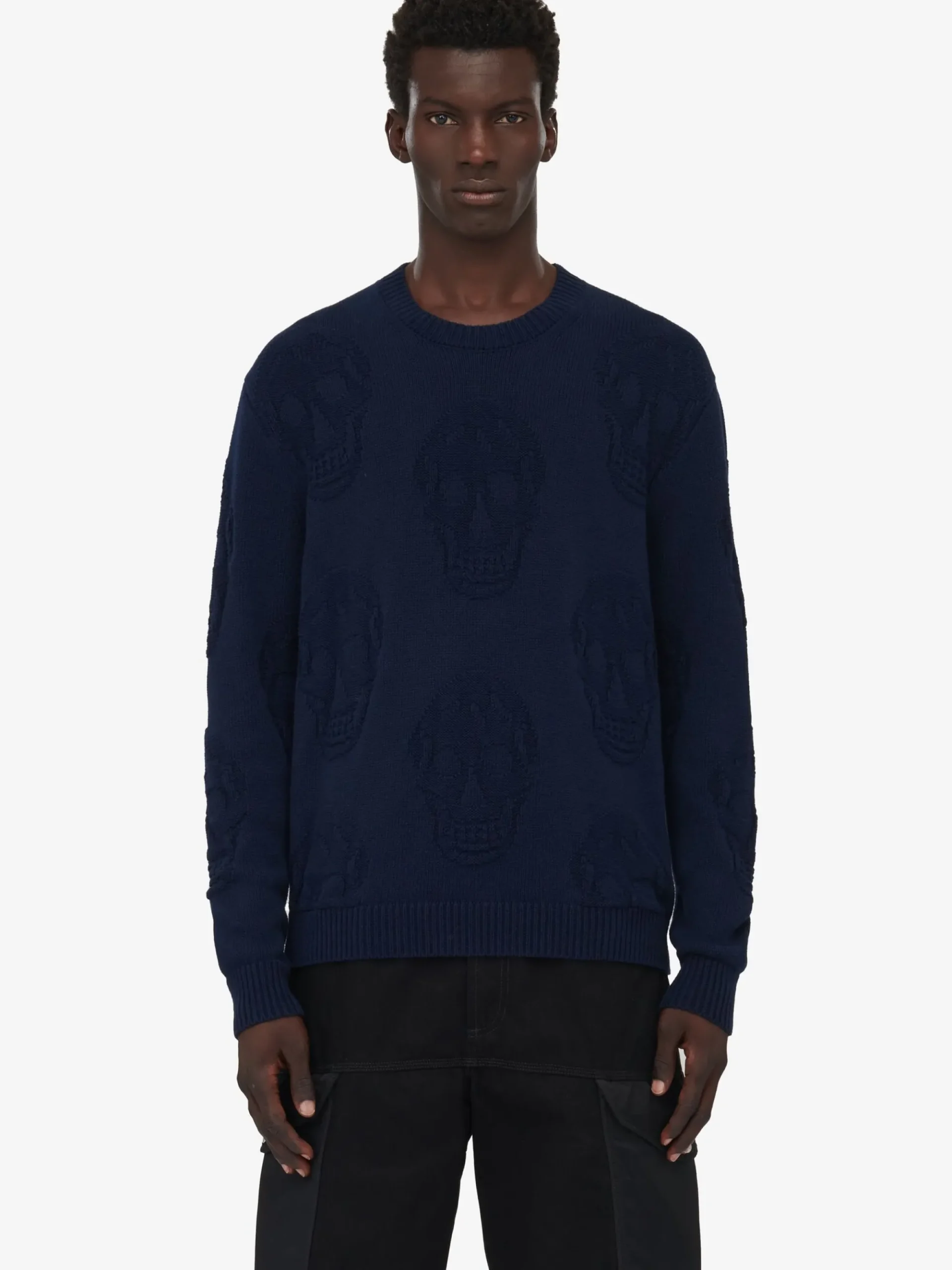 Men's Textured Skull Jumper in >Alexander McQueen Best