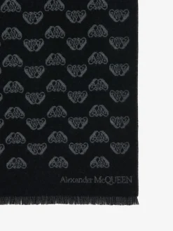 Men's Up-and-down Seal Logo Scarf in ><noscript><img width=