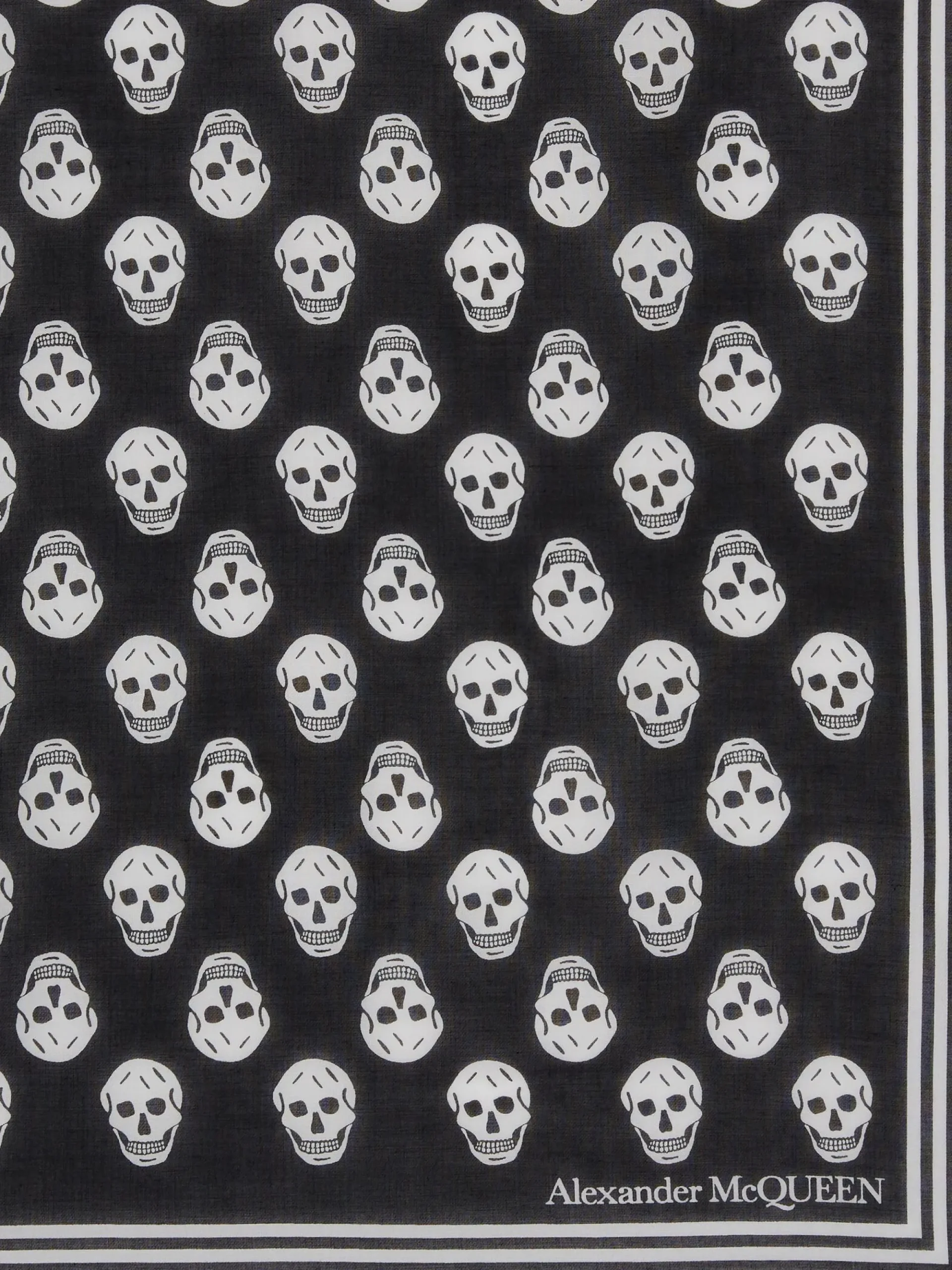 Women's Biker Skull Scarf in >Alexander McQueen Shop