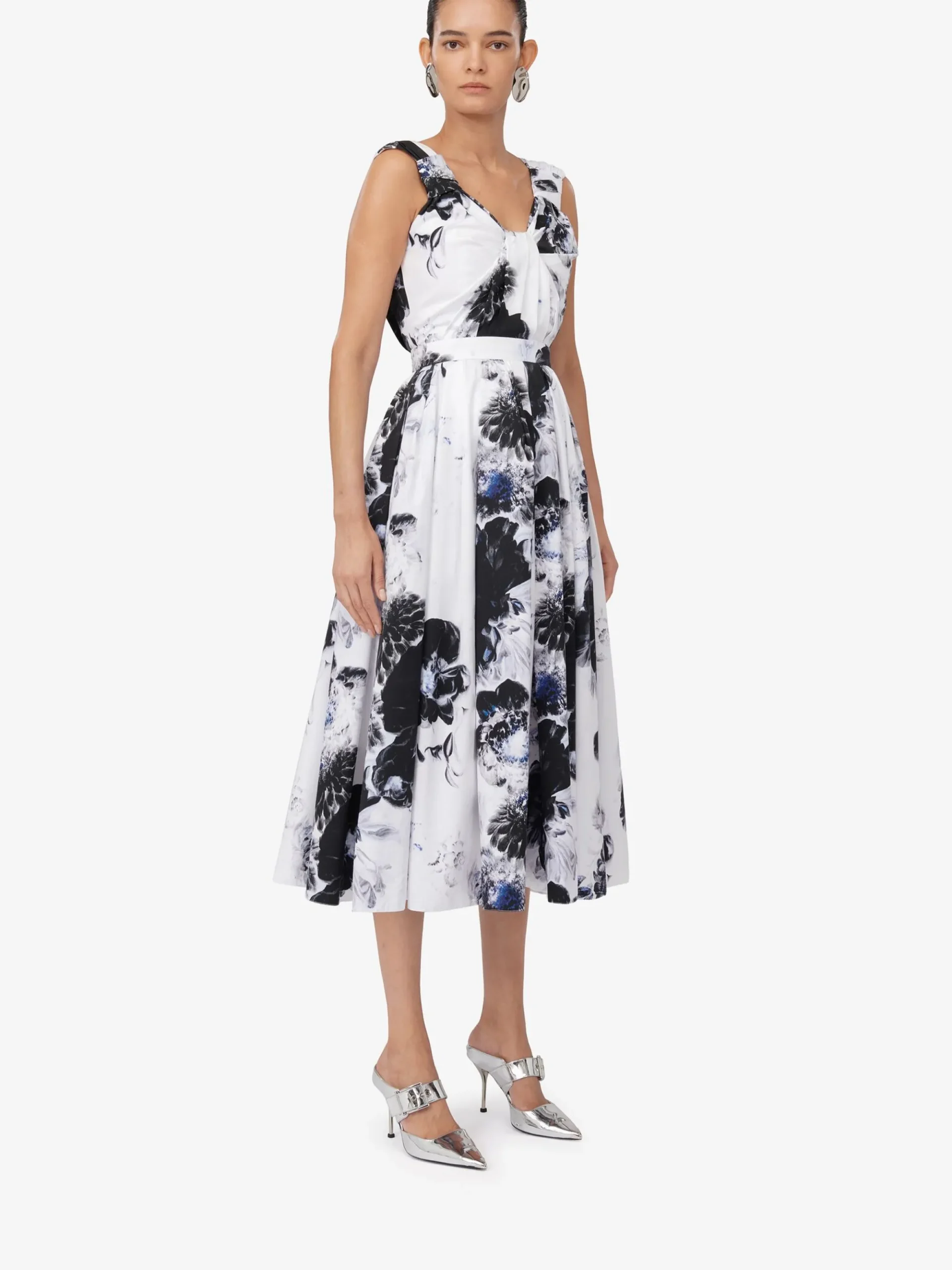 Women's Chiaroscuro Sleeveless Knot Dress in >Alexander McQueen Best