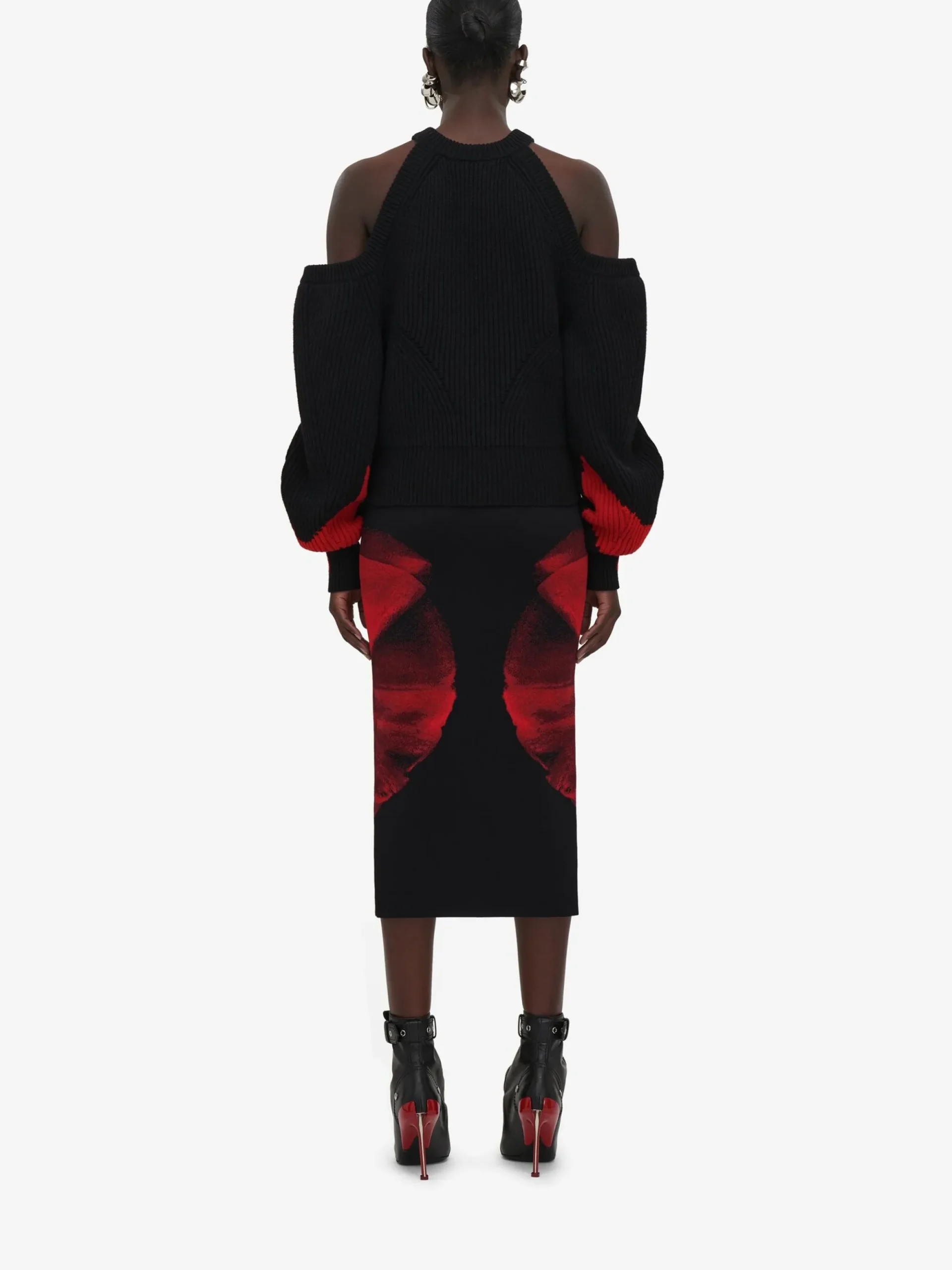 Women's Ethereal Orchid Pencil Skirt in >Alexander McQueen Fashion