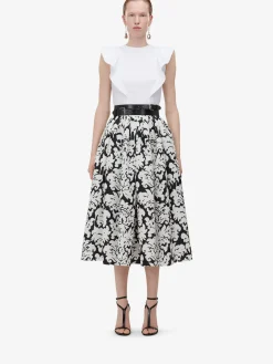 Women's Frill Detail Sleeveless Top in ><noscript><img width=