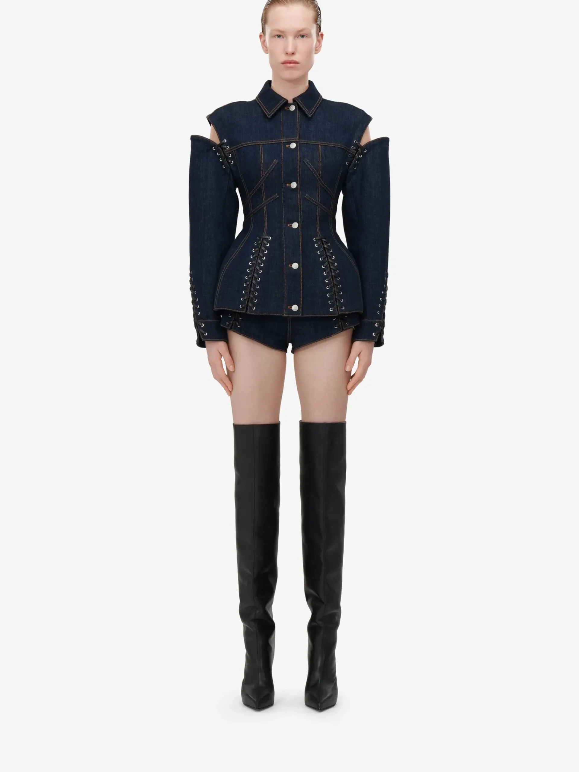 Women's Lace Detail Slashed Jacket in >Alexander McQueen Best