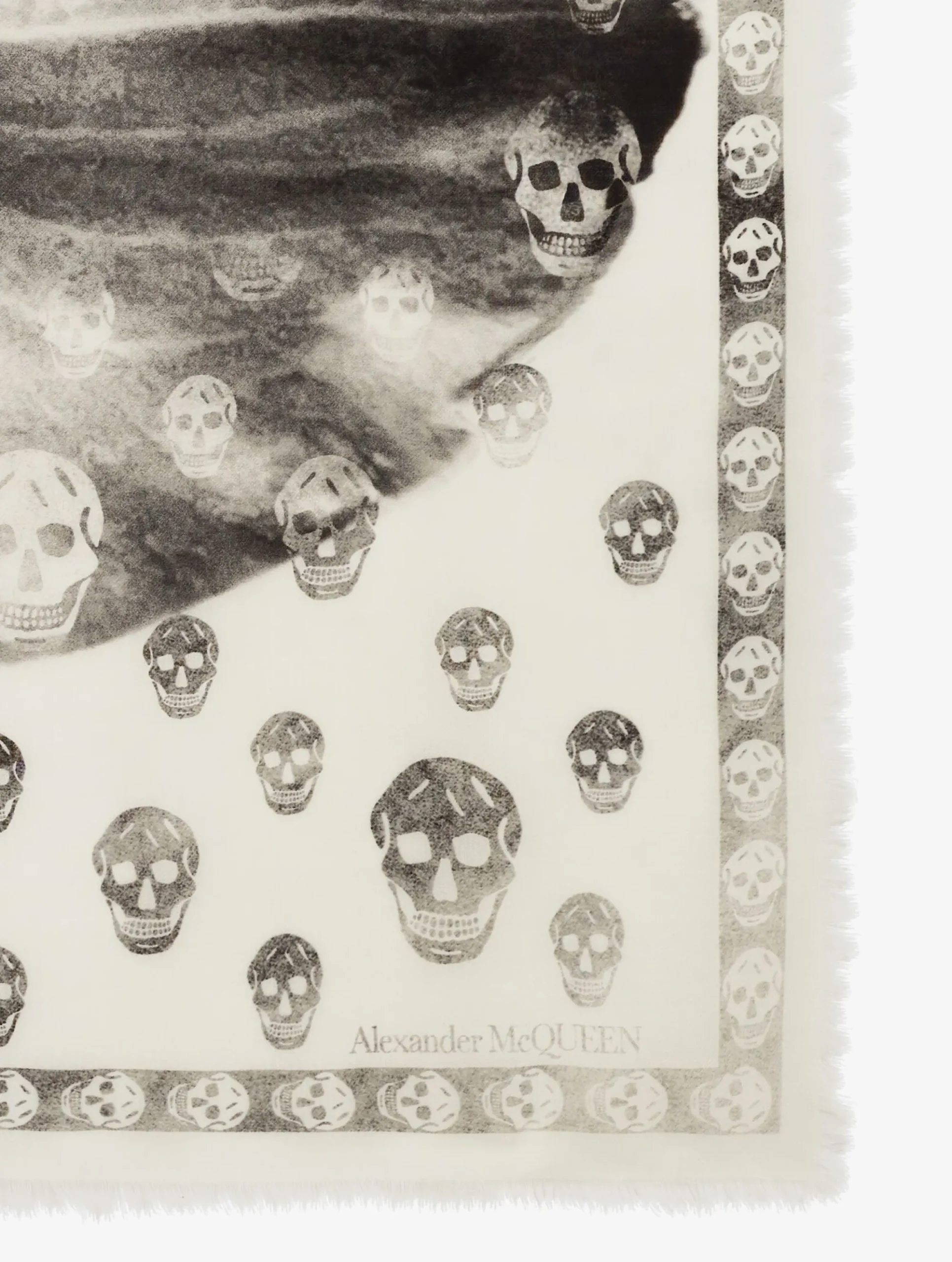 Women's Orchid Classic Skull Foulard in >Alexander McQueen Cheap