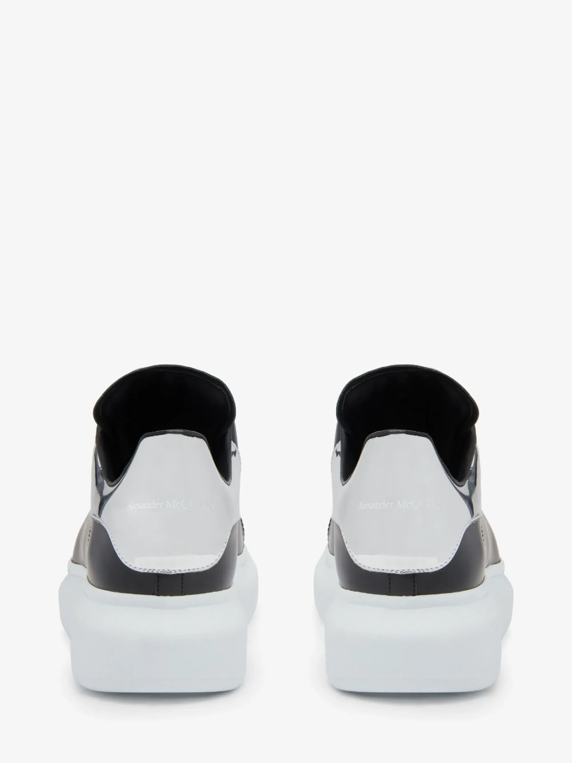 Women's Oversized Sneaker in >Alexander McQueen Fashion