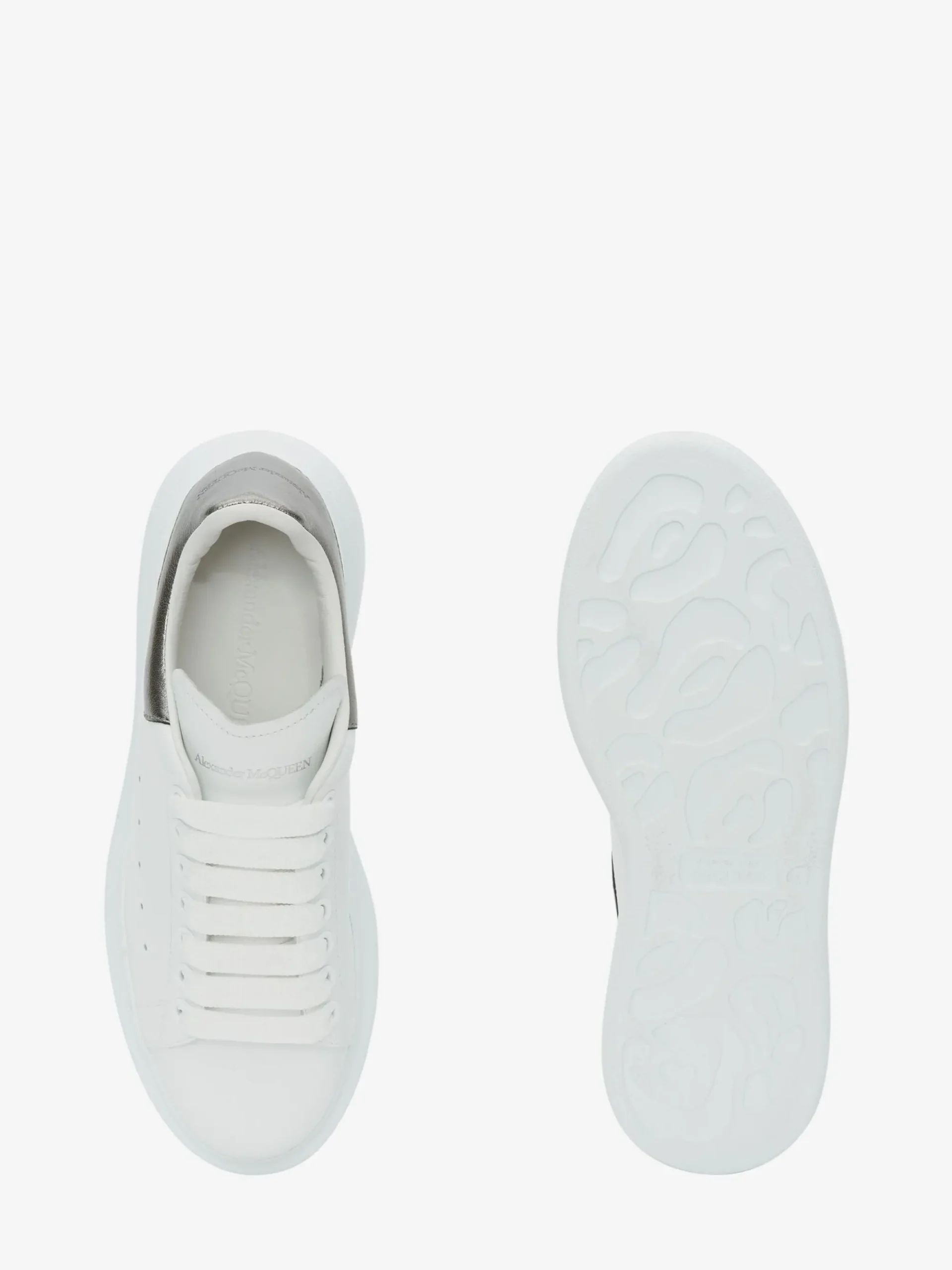 Women's Oversized Sneaker in >Alexander McQueen Online