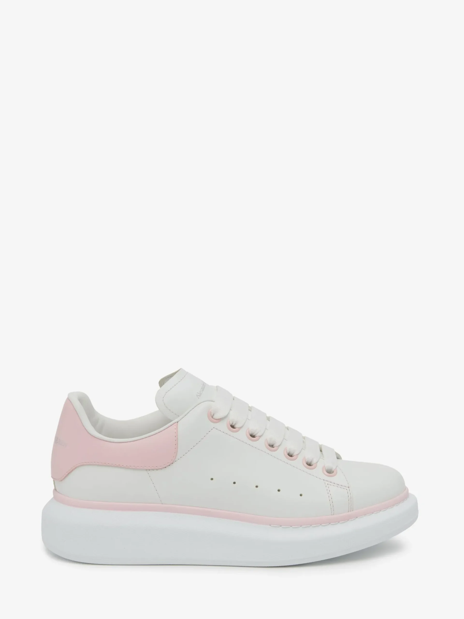 Women's Oversized Sneaker in >Alexander McQueen Outlet