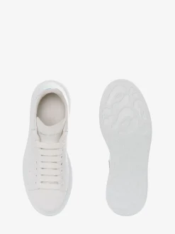 Women's Oversized Sneaker in ><noscript><img width=
