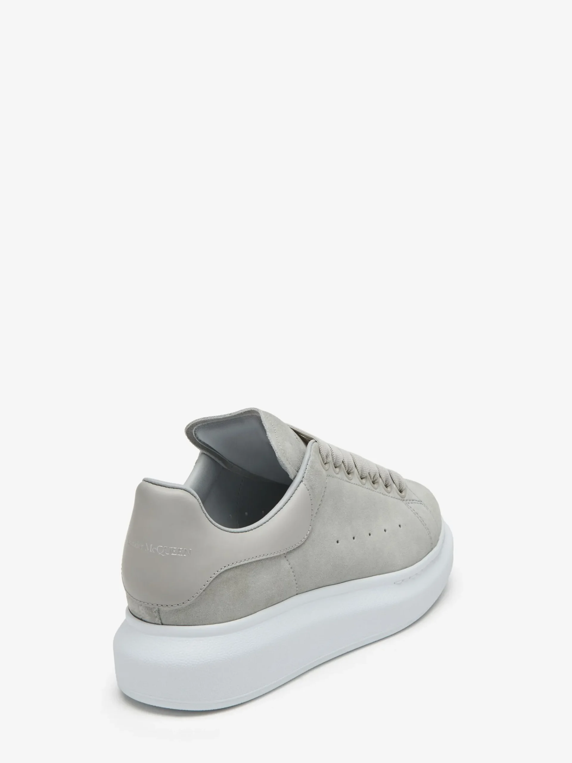Women's Oversized Sneaker in >Alexander McQueen Fashion