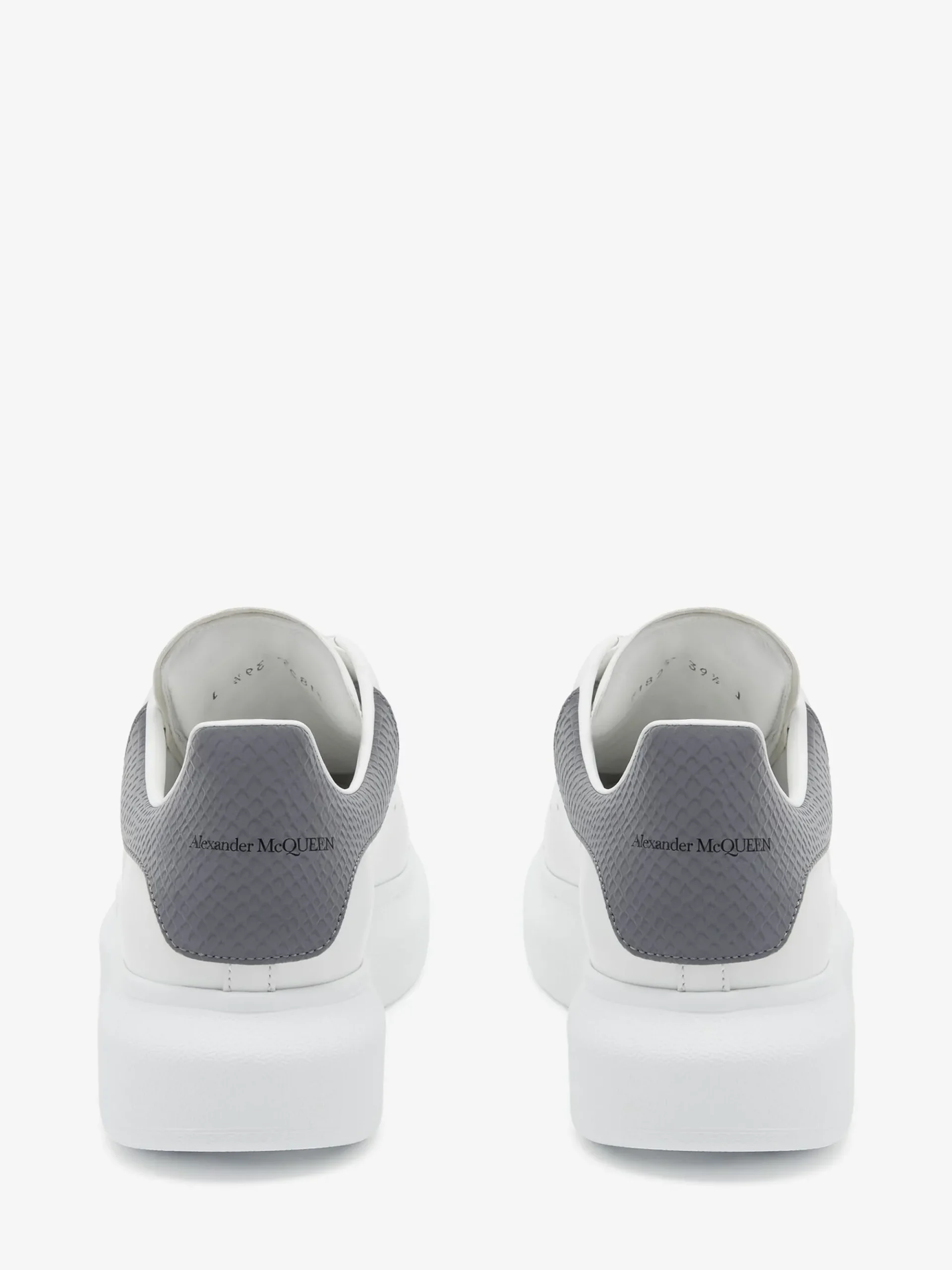 Women's Oversized Sneaker in >Alexander McQueen Online