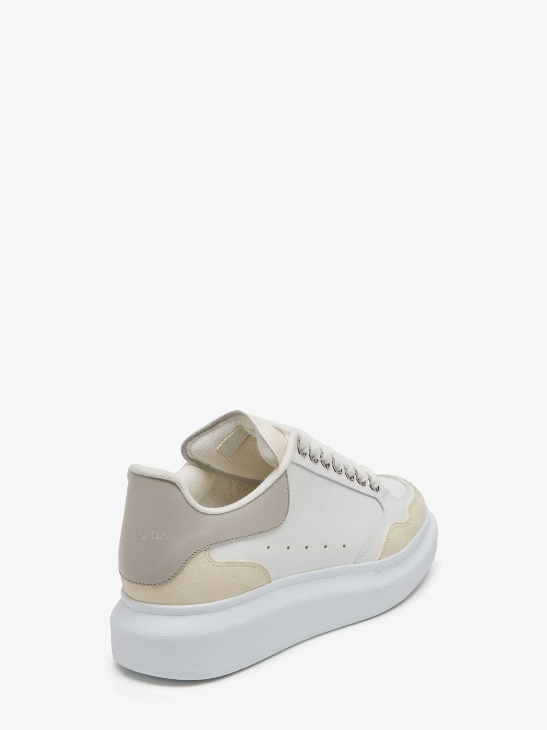 Women's Oversized Sneaker in >Alexander McQueen Online