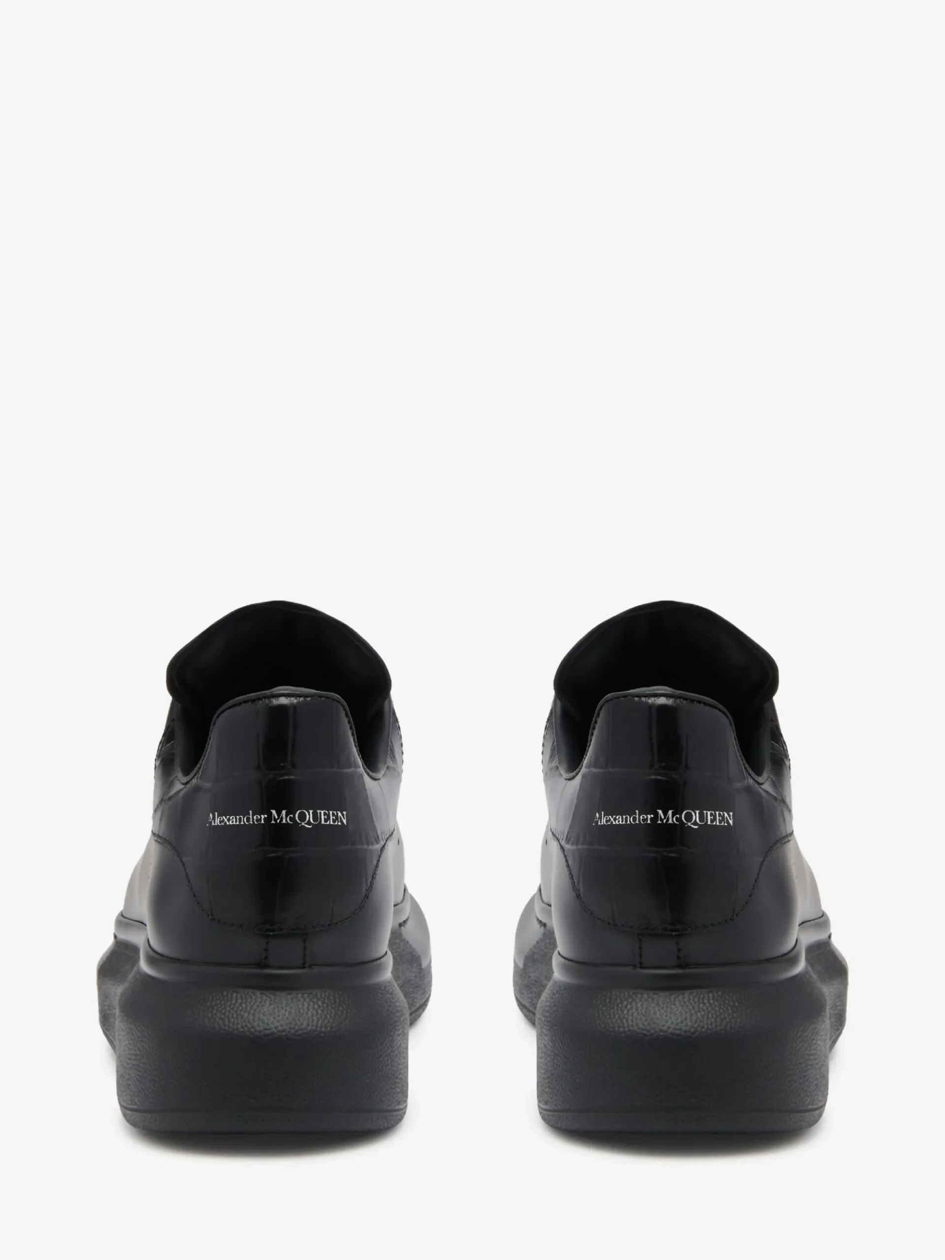 Women's Oversized Sneaker in >Alexander McQueen Online