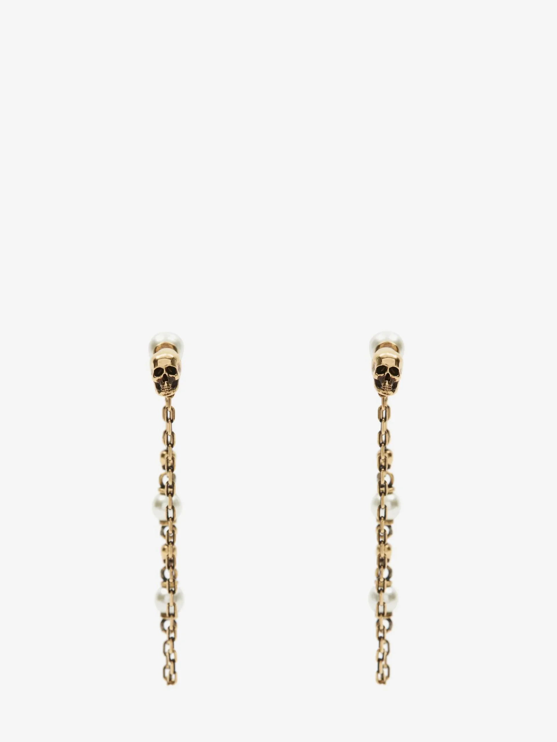 Women's Pearl Skull Drop Chain Earrings in >Alexander McQueen Store