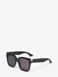 Women's Punk Rivet Oversize Sunglasses in ><noscript><img width=