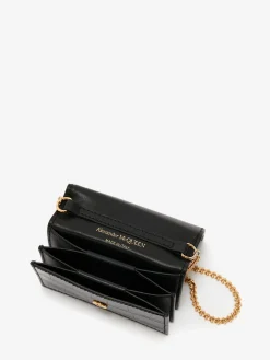Women's Skull Card Holder With Chain in ><noscript><img width=