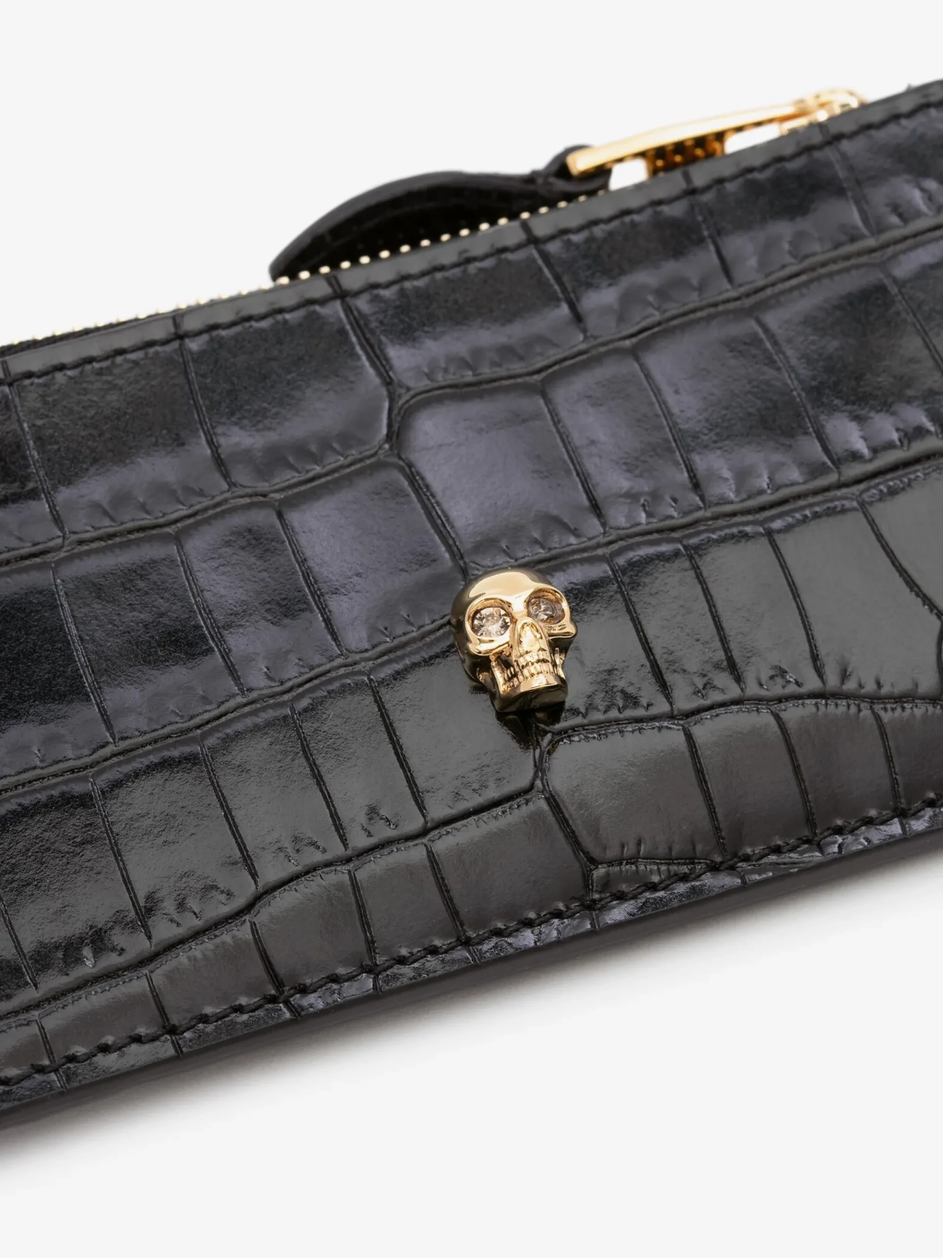 Women's Skull Zipper Card Holder in >Alexander McQueen Best