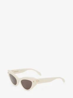 Women's Spike Studs Cat-eye Sunglasses in ><noscript><img width=