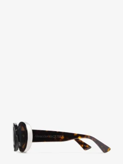 Women's The Grip Oval Sunglasses in ><noscript><img width=
