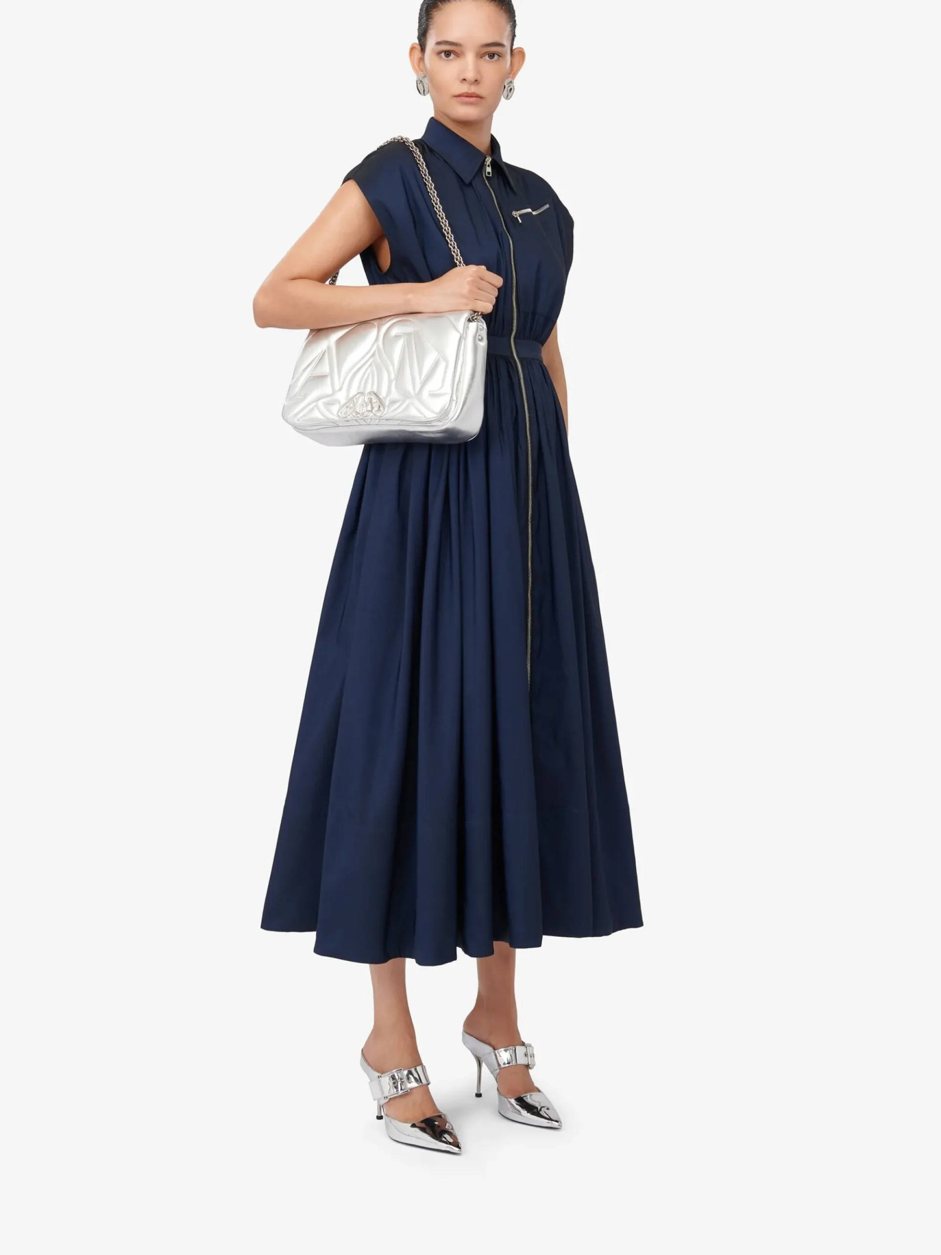 Women's The Seal Mini Bag in >Alexander McQueen Fashion