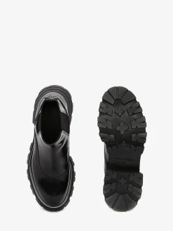 Women's Wander Chelsea Boot in ><noscript><img width=
